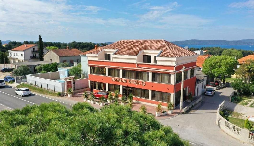 Residence Antiqua Rooms Бибинє Екстер'єр фото